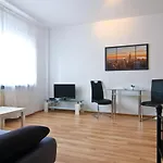 Monteurapartments In Zentraler Lage Apartment Cologne