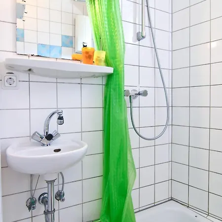 アパート Monteurapartments In Zentraler Lage *