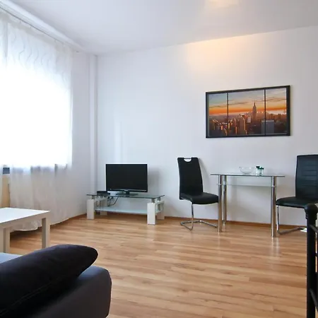 Monteurapartments In Zentraler Lage Daire Köln